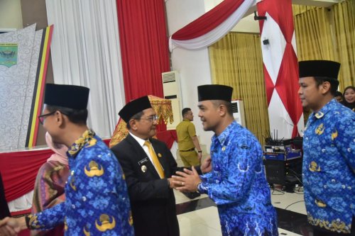 John Kenedy Azis Lantik 53 Pejabat Padang Pariaman, Dua Posisi Strategis Berganti