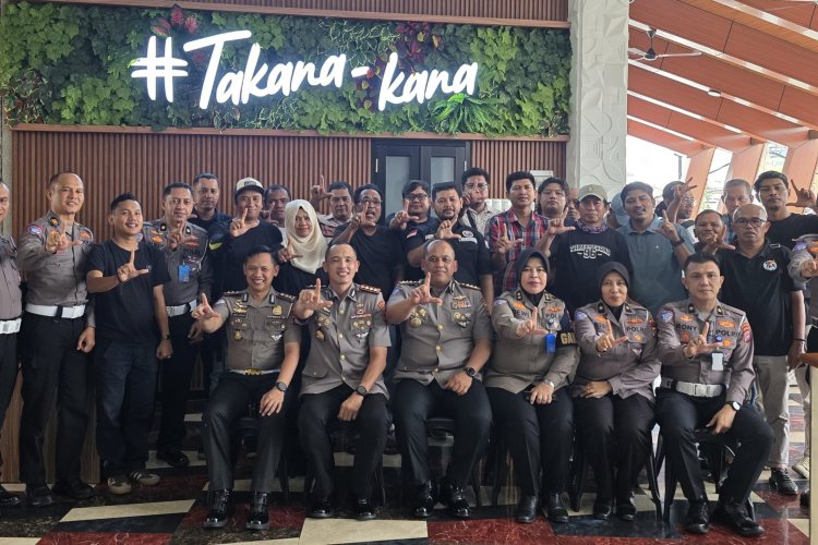 Pamit ke Wartawan, Reza Chairul Akbar Serahkan Tongkat Dirlantas Sumbar ke Kukuh Priyo Taruno
