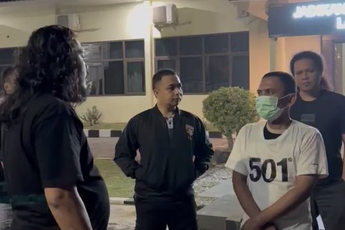 Bonceng Istri dan Anak di Solok, Pengendara Motor Terlibat Cekcok dengan Dua Pria Diduga Debt Collector