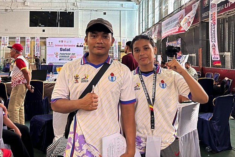 Latihan Tiap Hari Selama 4 Bulan, Nayla Sabrinarosa Sumbang Emas Gulat untuk Kota Padang di Porprov Sumbar 2026