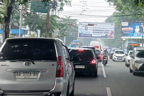 Kabut Asap Turunkan Kualitas Udara Padang, BPBD Imbau Warga Batasi Aktivitas Luar Ruangan