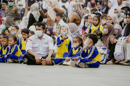 Kabut Asap Memburuk, Bupati Solok Selatan Perintahkan Masker Dibagikan ke Sekolah dan Warga