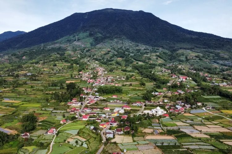 Jalur Singgalang Masih Ditutup, Video Rombongan Pendaki Diduga Nekat Beredar di Instagram