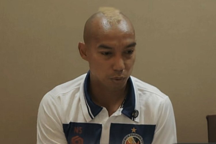 Novri Setiawan Bertekad Bawa Semen Padang FC ke Liga 1, Tantangan Persiku Kudus Menanti