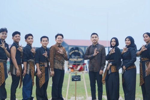 Dua Dosen Muda Luncurkan Golden Swan, Siap Layani Pernikahan hingga Pertunjukan Seni