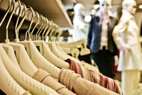 Belanja Fashion di RiaMiranda Archive Sale 2026, Pengguna BRImo Bisa Panen Cashback hingga 15 Persen