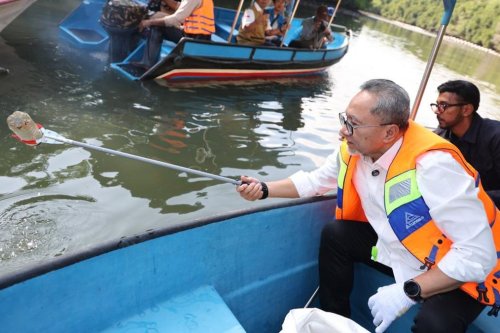 Zulhas Ajak Semua Pihak Cegah Sampah dari Hulu demi Jaga Ketahanan Pangan dan Ekosistem Laut