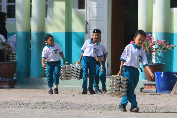 BGN Buka Enam Kanal Aduan MBG, Masyarakat Diminta Ikut Mengawasi