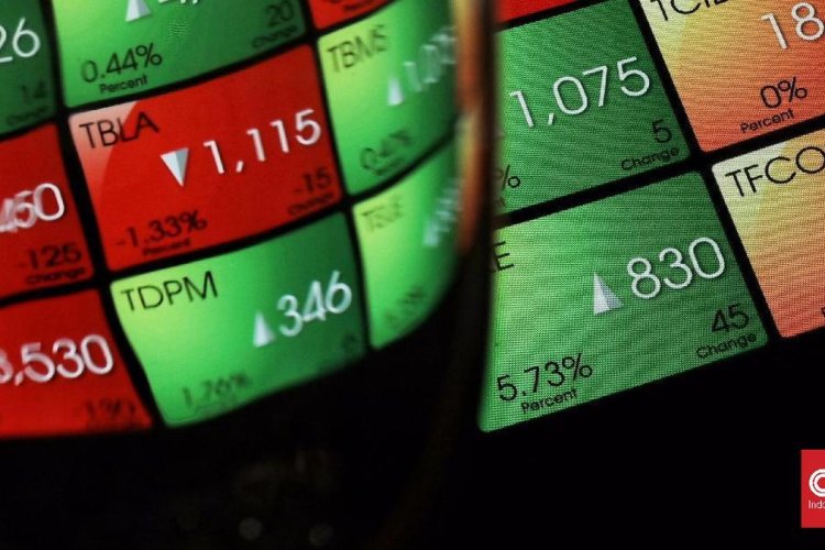 IHSG Anjlok 3,49 Persen, Analis Ramal Rebound di Perdagangan Jumat