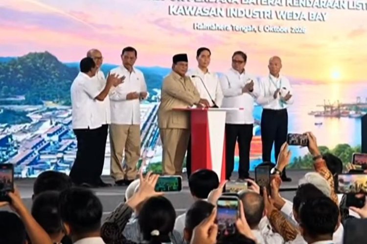 Prabowo Resmikan 11 Proyek Hilirisasi Nikel Rp180 T, Ekspor Perdana Baterai EV Dimulai