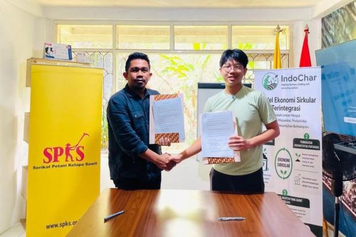 IndoChar Ajak Petani Sawit Lampung Ubah Limbah Pelepah dan Tandan Kosong Jadi Biochar