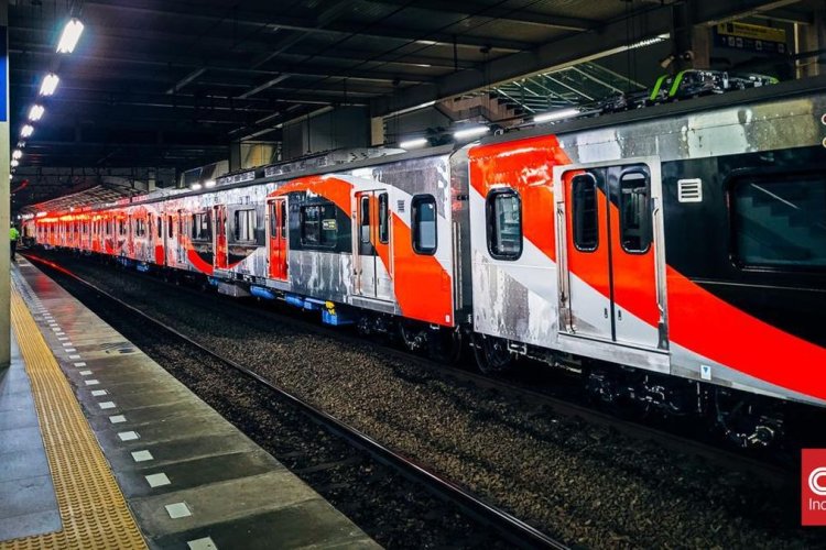 Enam KRL Buatan INKA Kembali Layani Penumpang, Satu Rangkaian Masih Diperbaiki