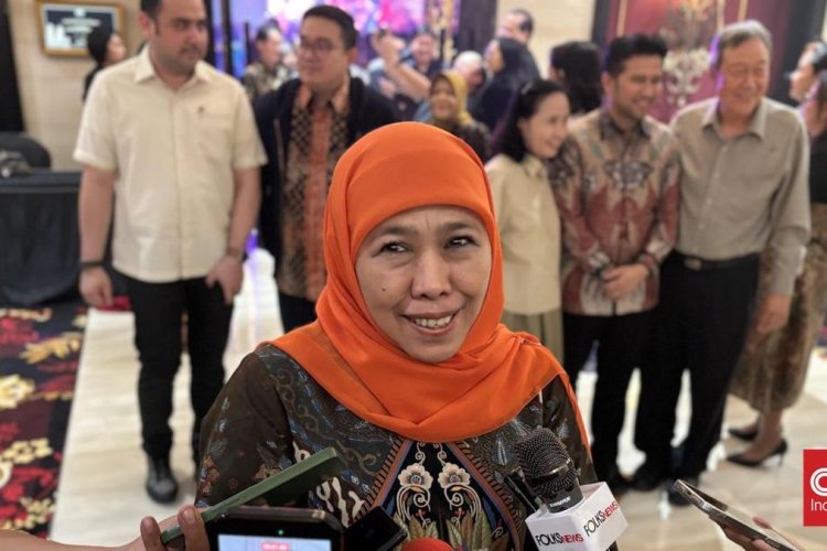 Antrean SPBU di Malang hingga Jember Jadi Sorotan, Khofifah Temui Bahlil Bahas Pasokan BBM Jatim