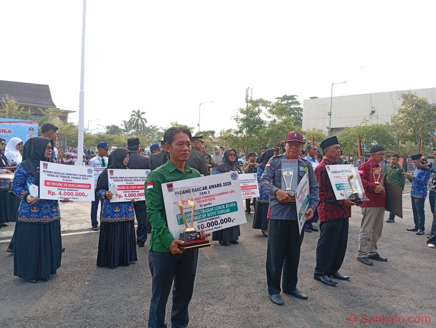 Hari Kesaktian Pancasila, RT hingga Bank Sampah Terbaik Padang Terima Penghargaan