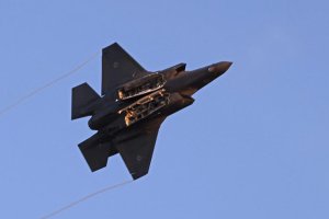 Laporan Channel 12: Israel dan AS Kembali Buka Opsi Serang Iran Sebelum Pemilu 27 Oktober