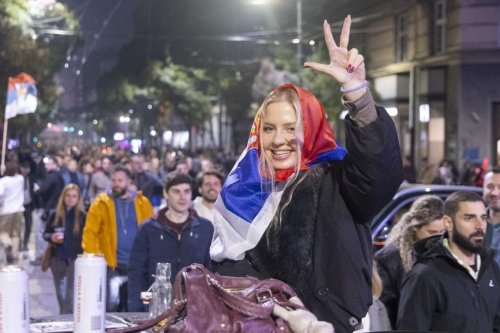 14 Tahun Berkuasa Akhirnya Runtuh, Mahasiswa Serbia Rebut Kemenangan Pilparlemen