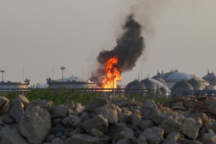 Houthi Klaim Serang Dua Bandara Arab Saudi, Tiga Tewas dan 36 Terluka