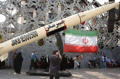 Iran Tantang AS: Kapal Perang Tak Akan Dibiarkan Masuk Teluk Persia, Hormuz Jadi Garis Merah