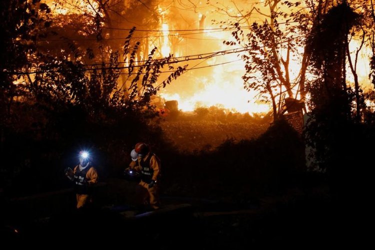 Kebakaran Hebat di Permukiman Kumuh Gangnam Seoul, 107 Warga Terdampak