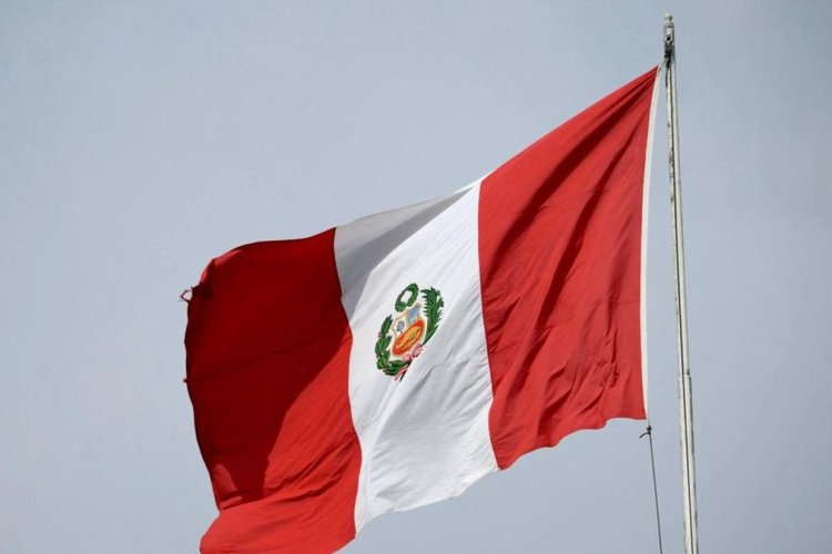 Peru Siapkan Aturan Kontroversial di Sekolah: Siswi Dilarang Pakai Kutek dan Rok Pendek
