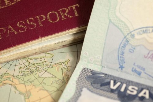Bebas Visa ke 19 Negara, Pemegang Kartu APEC Cukup Ajukan Lewat Situs Imigrasi