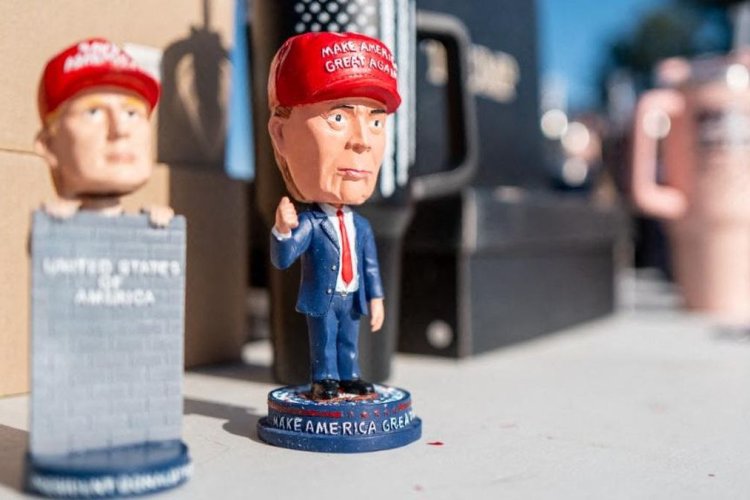 Omzet Toko Suvenir Trump Anjlok Drastis, Dari Rp214 Juta per Hari Kini Hanya Rp26 Juta