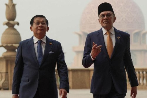 Anwar Ibrahim Telepon Prabowo saat Malaysia Diselimuti Asap Karhutla