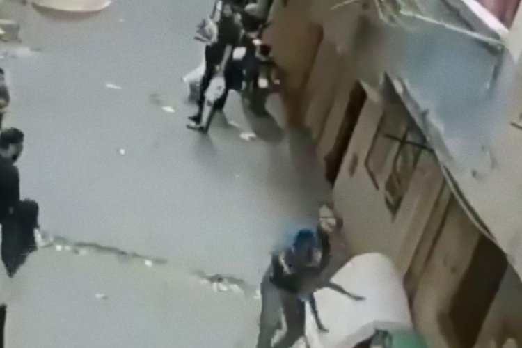 Detik-detik Pria di Mesir Berhasil Tangkap Bocah 5 Tahun yang Jatuh dari Balkon Lantai Dua