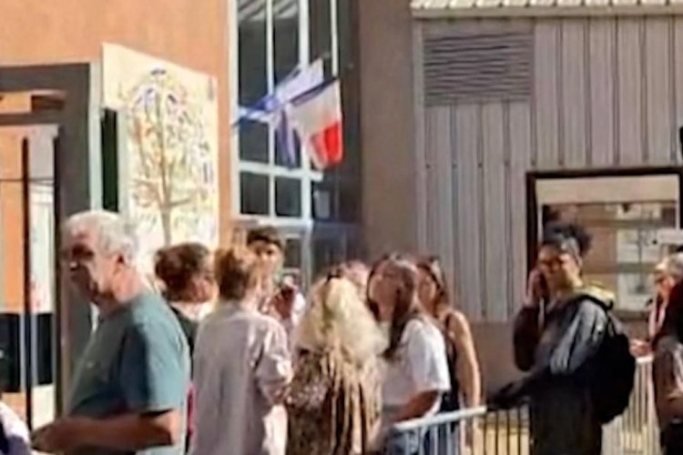 Siswa 14 Tahun Bawa Senapan dalam Kotak Gitar, Kepala Sekolah di Marseille Terluka