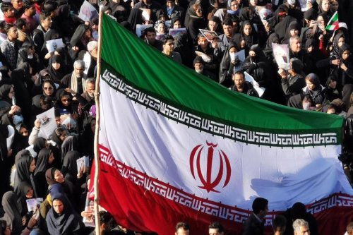 Menhan Baru Iran Peringatkan AS: Serang Kami, Kawasan Ikut Hancur