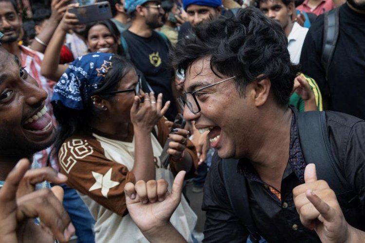 Dua Petinggi Partai Kecoak India Dipenjara Lima Hari Usai Panjat Barikade di Jantar Mantar