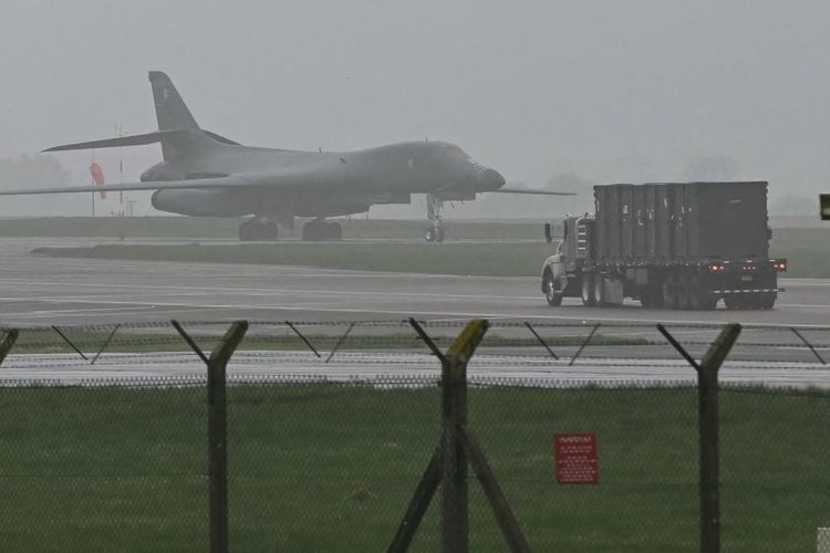 Trump Akui Pesawat Bomber B-1 Ditarik dari Inggris, Ternyata Ada Ancaman Nyata