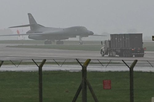 Trump Akui Pesawat Bomber B-1 Ditarik dari Inggris, Ternyata Ada Ancaman Nyata