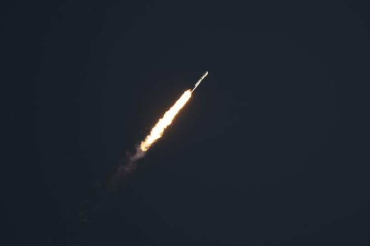 Ukraina Uji Starlink di Kecepatan 400 Km/Jam, Koneksi Tetap Stabil
