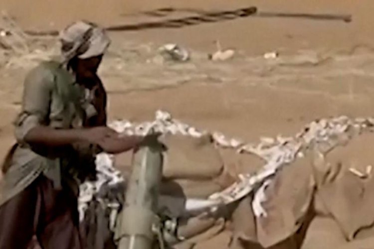 Houthi Beberkan Rekaman Pertempuran di Gurun Marib, Kendaraan Militer Terlihat Meledak Terbakar