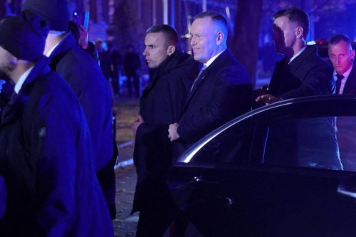 Presiden Polandia Batalkan Kunjungan ke Senegal, Pesawat Berbalik Arah ke Warsawa Saat Krisis Memanas
