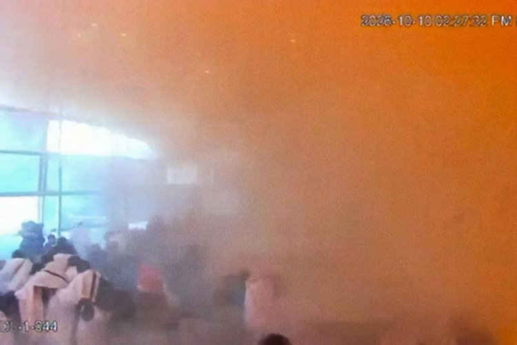 Jemaah Umrah Terkena Serangan Houthi di Bandara Riyadh, Iran Ajukan Syarat Baru ke AS
