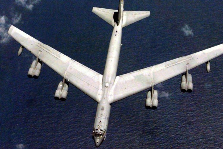 Belasan Bomber B-1B AS Tinggalkan Inggris, Trump Sebut Ada Ancaman Iran