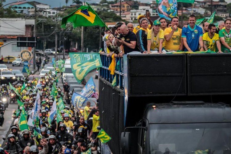 Debat Panas Dua Hari Jelang Pilpres Brasil, Lula dan Flavio Bolsonaro Saling Serang Soal Kelaparan hingga Korupsi