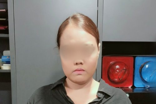 Baru Sehari Kerja di Apotek Jakbar, Wanita Ini Diduga Bawa Kabur Uang Rp2 Juta dan iPhone Bosnya
