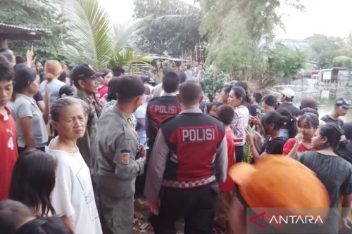 Warga Kira Boneka di Tumpukan Sampah, Ternyata Jasad Bayi Perempuan Masih Bertali Pusar