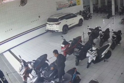 Pura-pura Beli Motor untuk Istri, Pria di Tambora Malah Kabur Bawa PCX Usai Pegawai Belikan Rokok