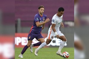 Persik Kediri Tumbangkan Madura United 2-0, Brace Barbosa Bawa Macan Putih ke Empat Besar