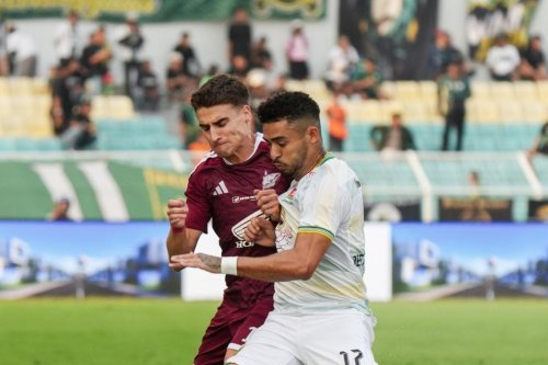 Dua Kali Gagal Penalti, Alex Martins Gagalkan Persebaya Curi Poin di Markas PSM