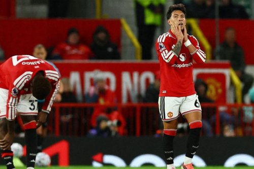 Gol Injury Time Solanke Bikin MU Gagal Menang, Tottenham Tetap di Zona Degradasi