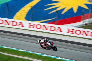 Hakim Danish Tembus Tiga Besar Kualifikasi Moto3 Malaysia, Veda Ega Harus Puas Posisi Delapan