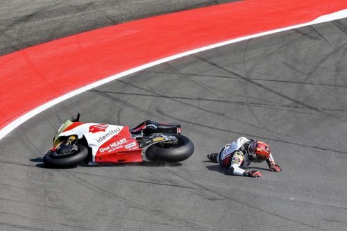 Mario Aji Jatuh di Latihan Moto2 Mandalika, Tetap Optimistis Hadapi Kualifikasi