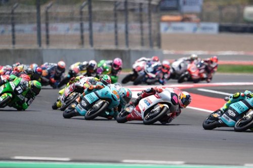 Veda Ega Beberkan Ketatnya Salip-salipan dan Kontak Fisik di Moto3 Mandalika