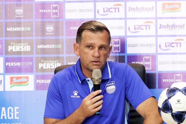 Igor Tolic Ungkap Suasana Ruang Ganti Persib Usai Tekuk The Cong Viettel 1-0
