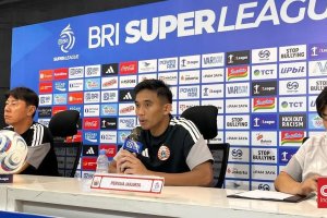 Rizky Ridho Minta Maaf ke Jakmania, Soroti Kondisi Lapangan usai Persija Tekuk Persik
